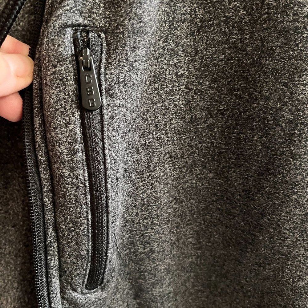 Champs‎ Sports Gear CSG Sweater Hoodie Mens Medium Gray Pullover Zip Up Jacket - Picture 7 of 11